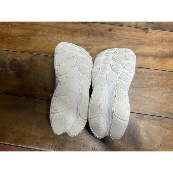 New Balance Fresh Foam X V4 12.5 2E Wide Beige Ivory Men Running MMORWS4-2E - Picture 11 of 11